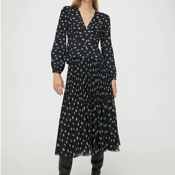 WILFRED Daisy Prairie Button Top - Size XS - NWoT! - Picture 4 of 5